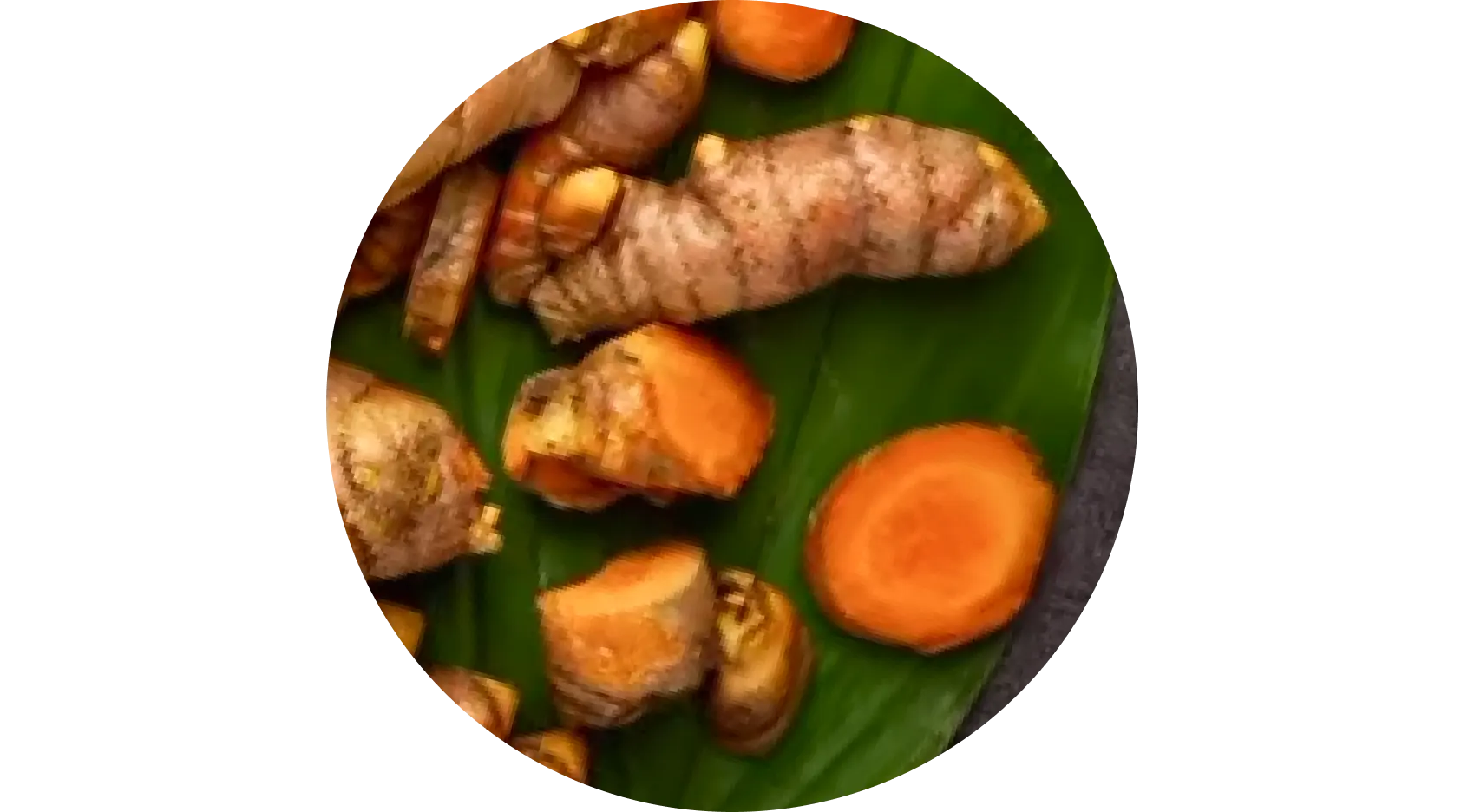 Turmeric to draws out toxins, tightens pores, and balances oil levels without over-drying or irritating the skin surface.
